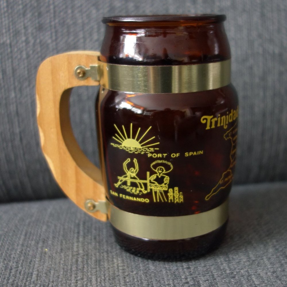 Vintage Siesta Ware Style Trinidad & Tobago Mug with Wooden Handle
